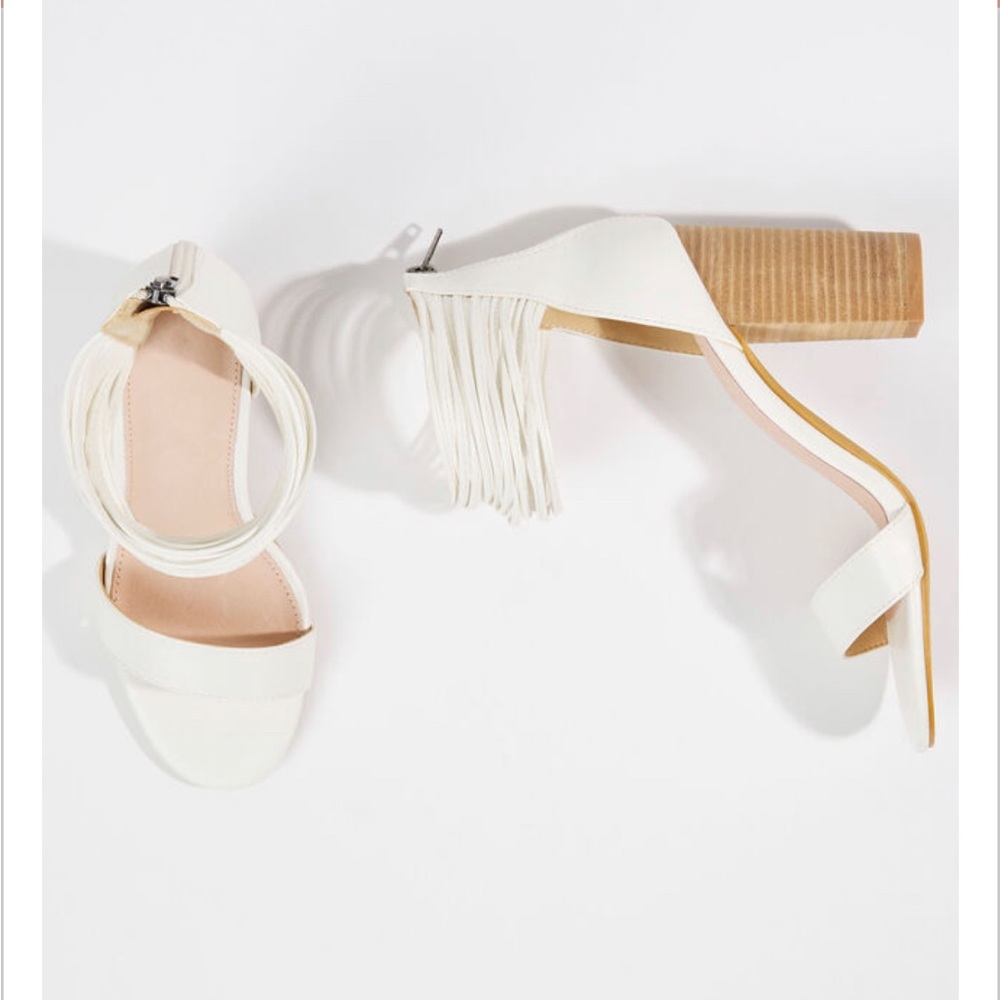 Altar’d State White Blair Heels - Picture 4 of 8
